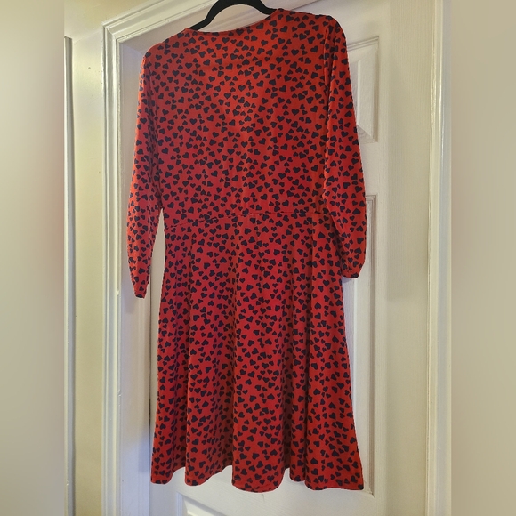 Red dress with heart print - Picture 2 of 3
